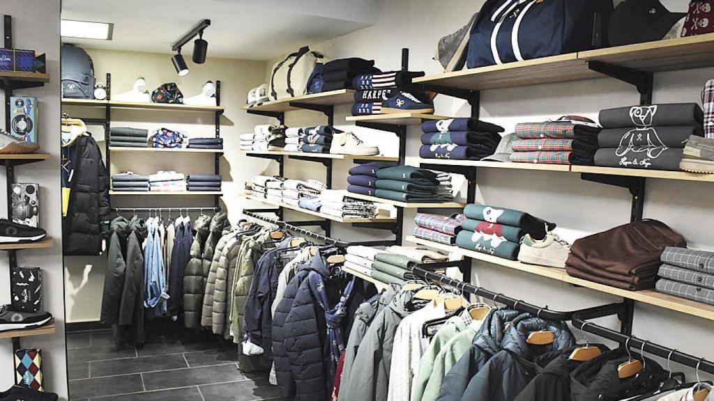 Interior of the Azzurro store in Valladolid